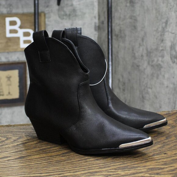 NWT Universal Thread Women's Henley Ankle Western Boots 88375060 Black 8 8 M - Picture 2 of 7